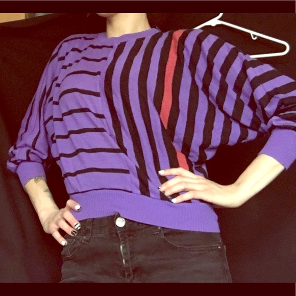 Vintage vibes Purple and black sweater - Picture 1 of 5